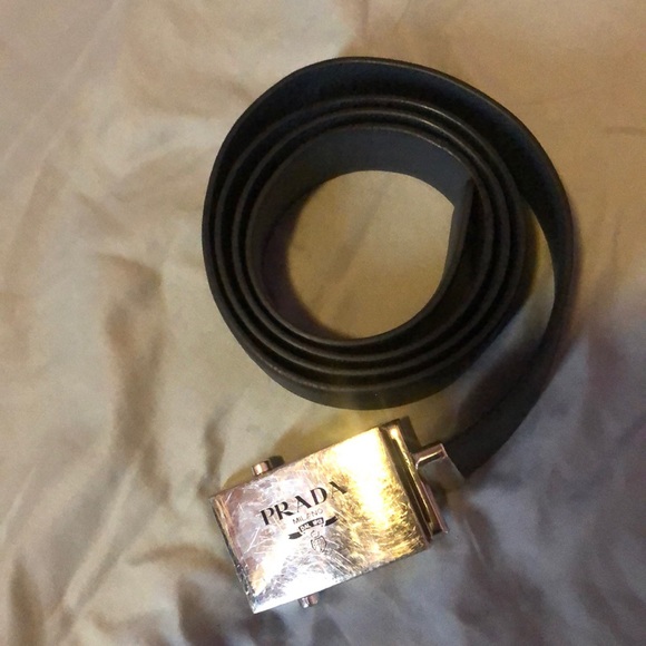 I am selling my reversible Prada belt used like new - Picture 1 of 3